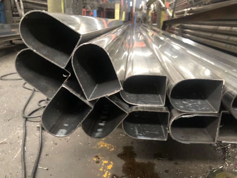 关于不锈钢异型管表面采用花纹雕刻工艺的具体方法介绍