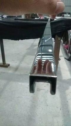 半岛网页版镜面方管凹槽管1.jpg