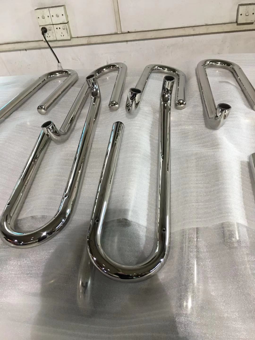 半岛网页版镜面卫浴管2.jpg