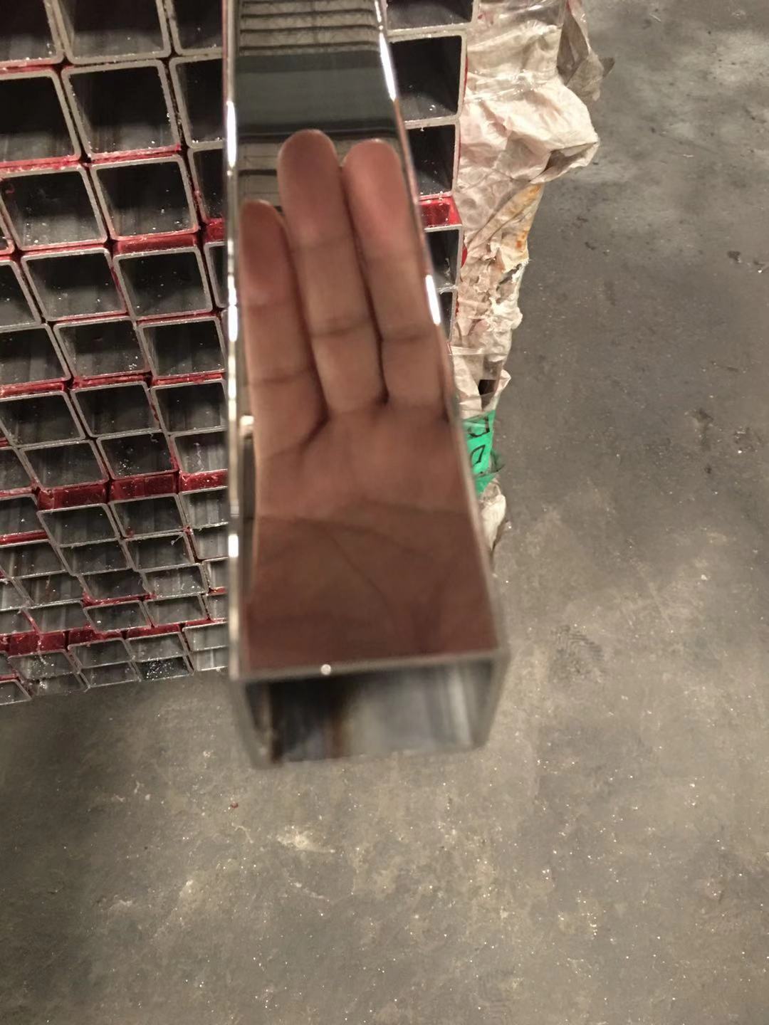 半岛网页版镜面方管1.jpg