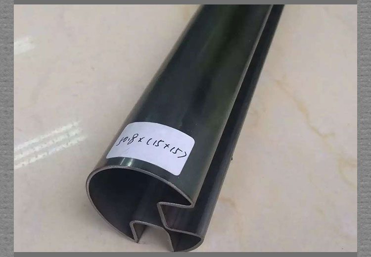 90°度半岛网页版凹槽管