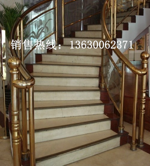 彩色半岛网页版楼梯护栏管