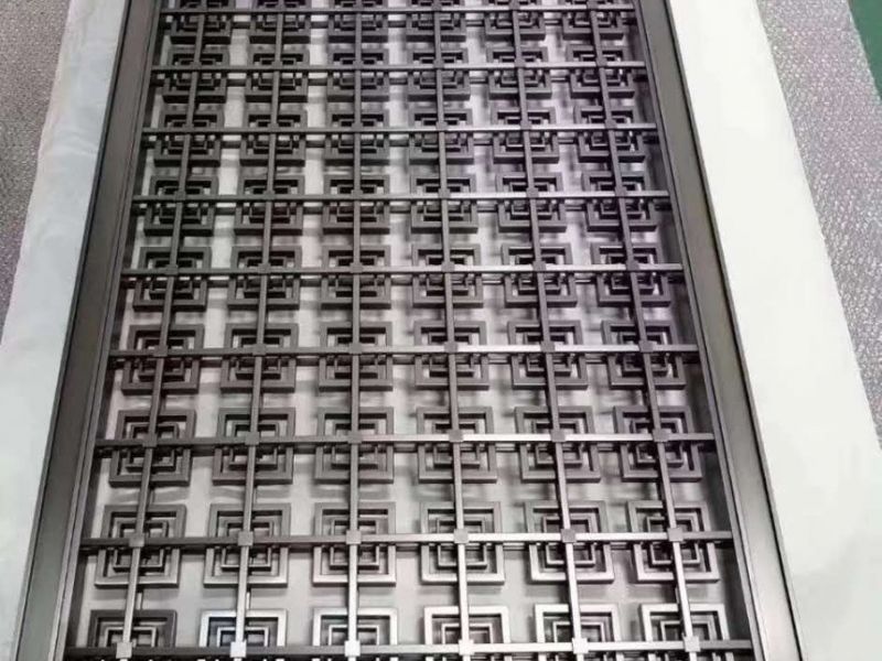 常见的半岛网页版屏风是多厚的呢