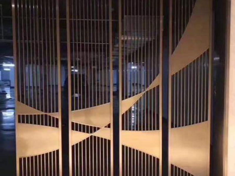 现代半岛网页版屏风在风水学上起了怎样的作用？看完这里就懂了。