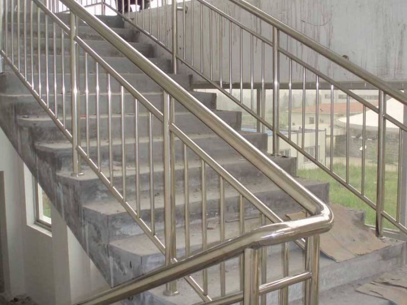 楼梯扶手常用哪些半岛网页版装饰管材质？