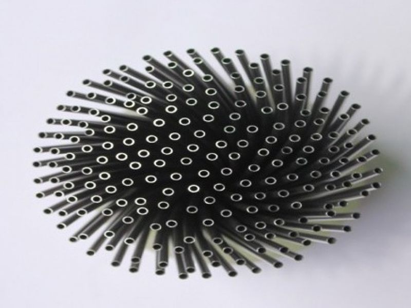 半岛网页版精密毛细管的生产主要分为以下几个步骤 