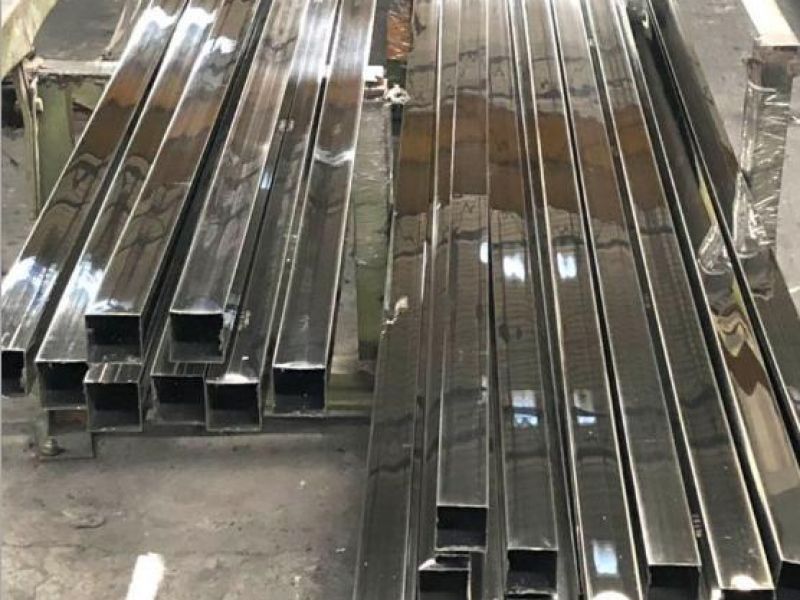 我买的半岛网页版管生锈了！