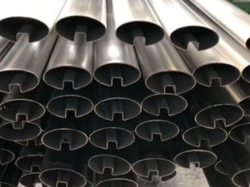 关于生产半岛网页版异型管所选用的热挤压生产工艺介绍